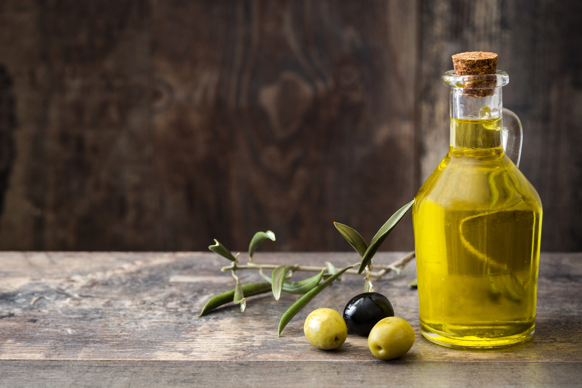Naravnost iz Grčije sem za darilo dobila Grško olivno olje