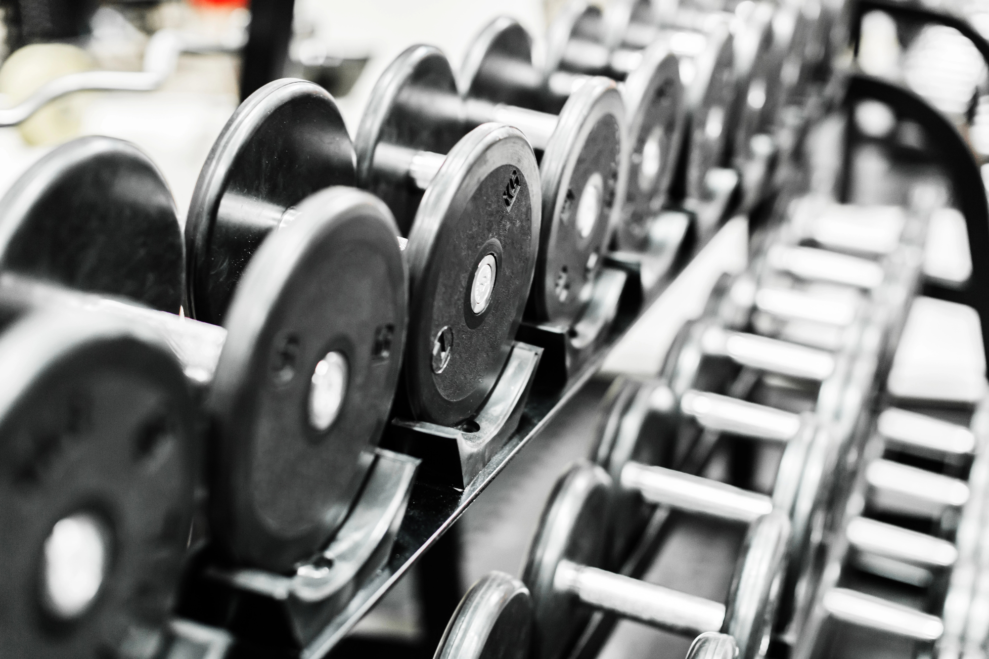 Fitnes oprema mi je omogočila ustvariti mini domač fitnes